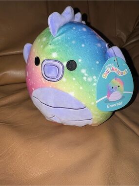 Emerald the Seahorse 8” Squishmallow
